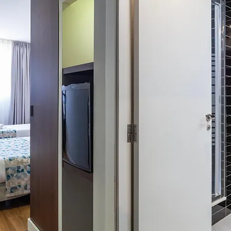 Olympia Universidades Hotel