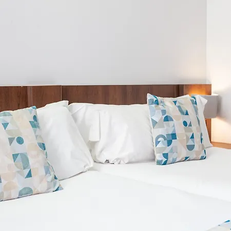 Olympia Universidades Hotel 3*