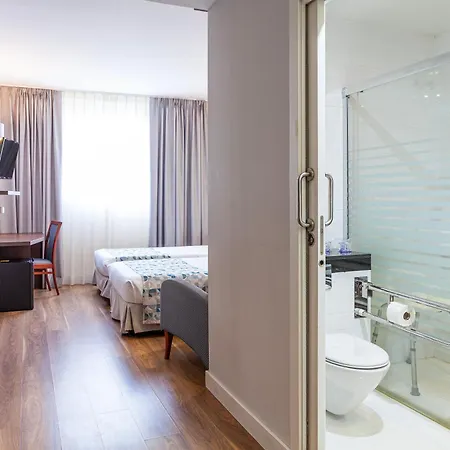 Olympia Universidades Szálloda 3*