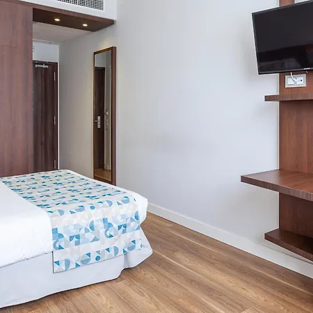 Olympia Universidades Szálloda 3*