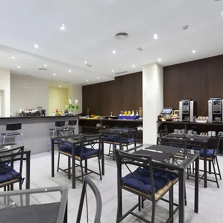 Olympia Universidades Szálloda 3*