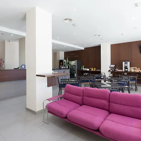 Hotel Olympia Universidades 3*