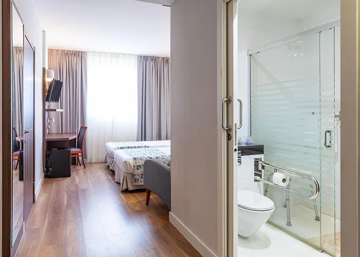 Olympia Universidades Hotel 3*