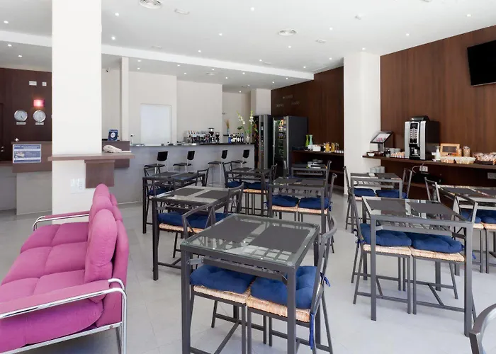 Olympia Universidades Hotell 3*