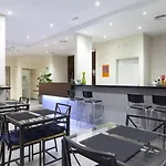Отель Olympia Universidades Валенсия