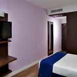 Olympia Universidades 3*