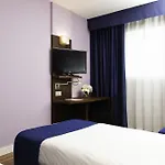 Отель Olympia Universidades