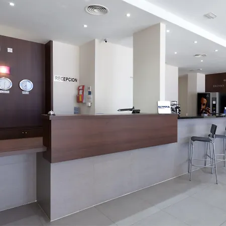 Olympia Universidades Otel 3*