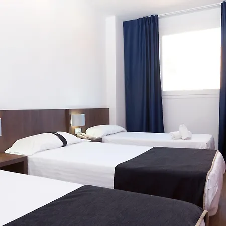 Olympia Universidades Otel 3*
