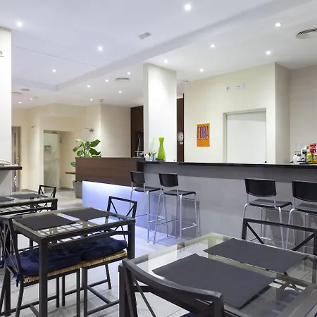 Hotel Olympia Universidades Walencja