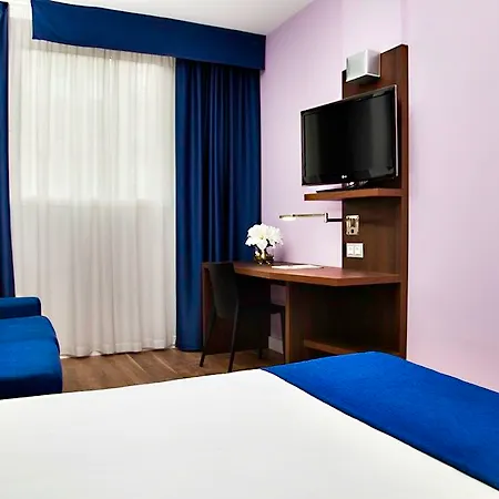 Olympia Universidades 3*
