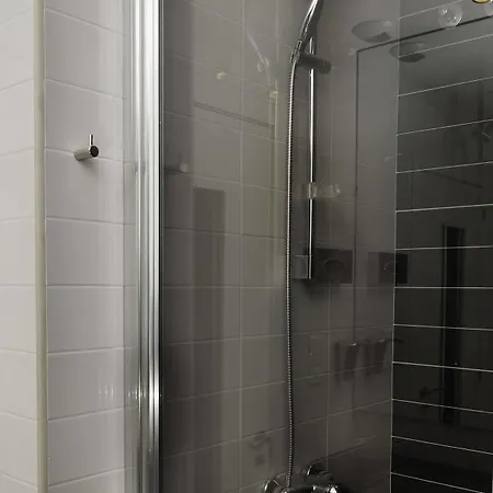 Hotel Olympia Universidades 3*