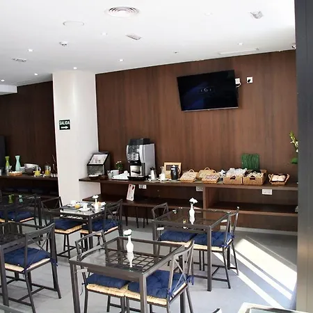 Olympia Universidades Hotel 3*